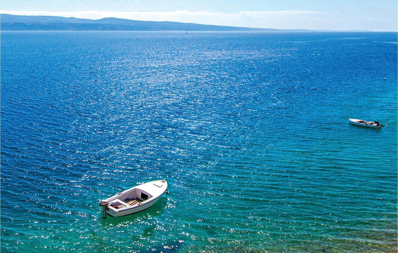Lovely Apartment In Omis With Kitchenette Екстериор снимка