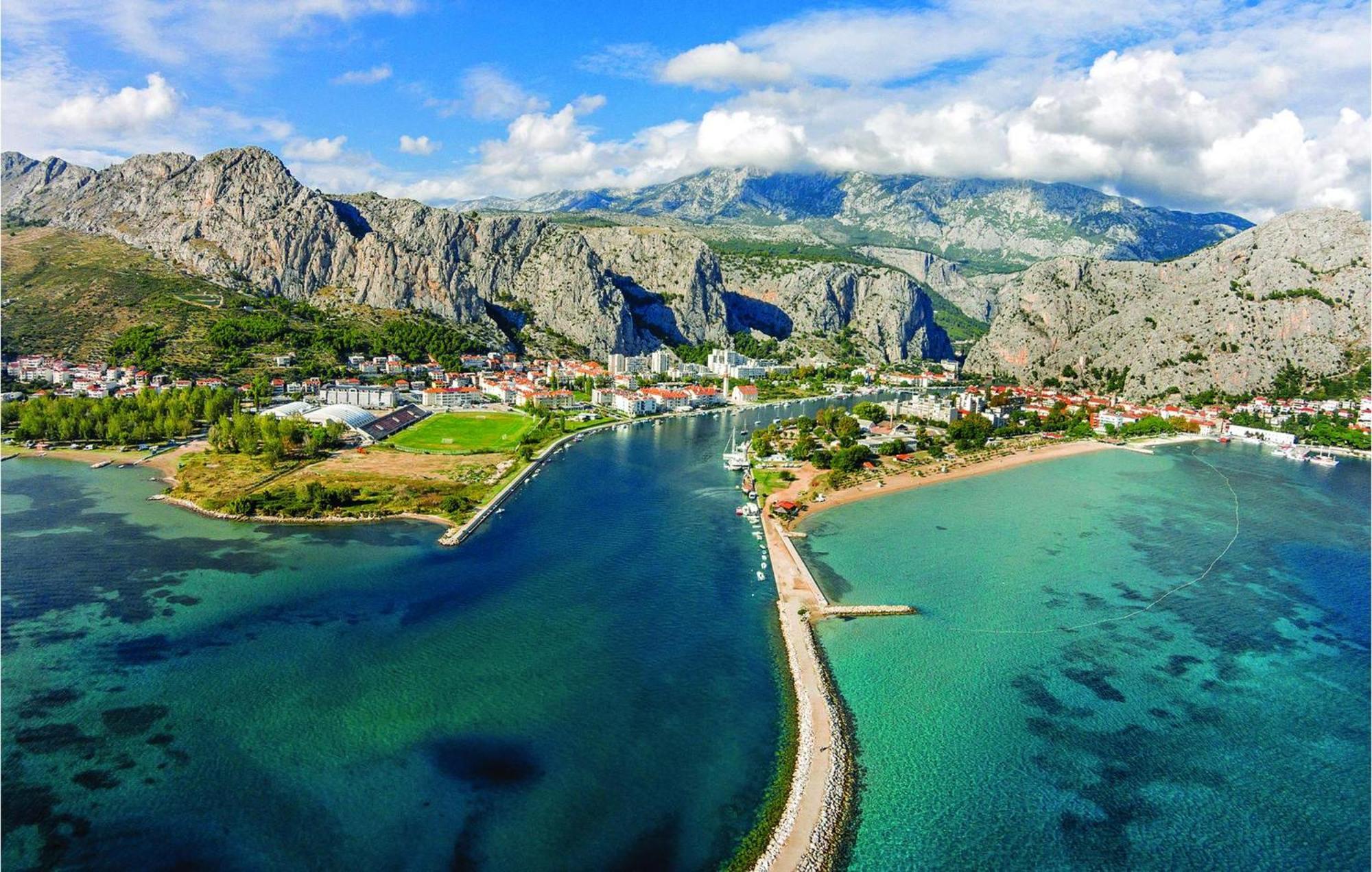 Lovely Apartment In Omis With Kitchenette Екстериор снимка